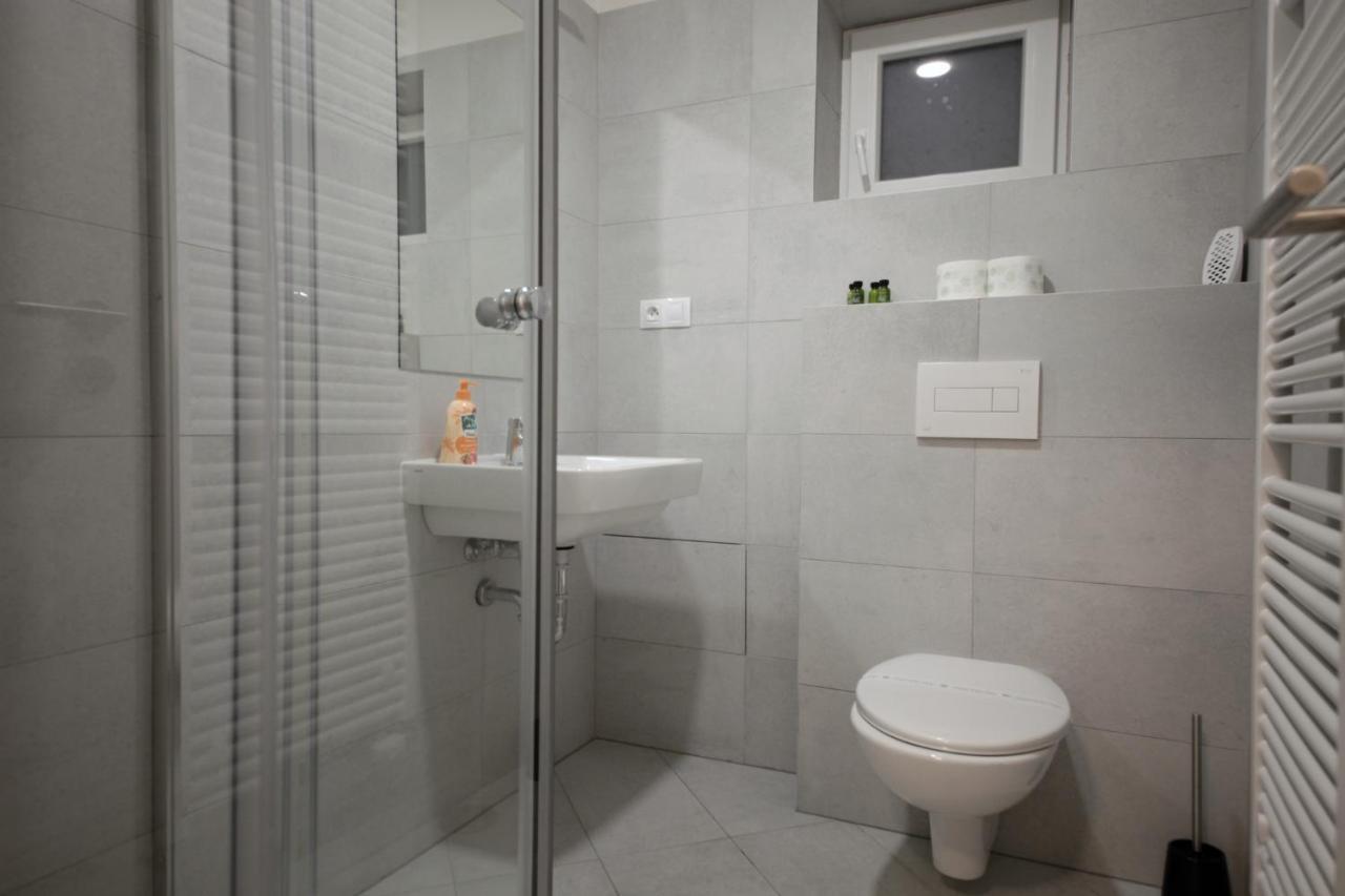 Honest Smichov Apartmán *